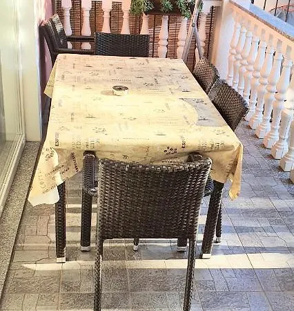 Radmila Apartamento