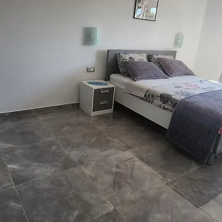 Radmila Apartamento *