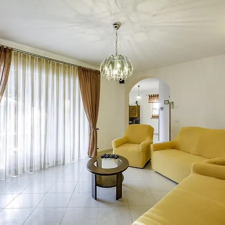 Radmila Apartamento *